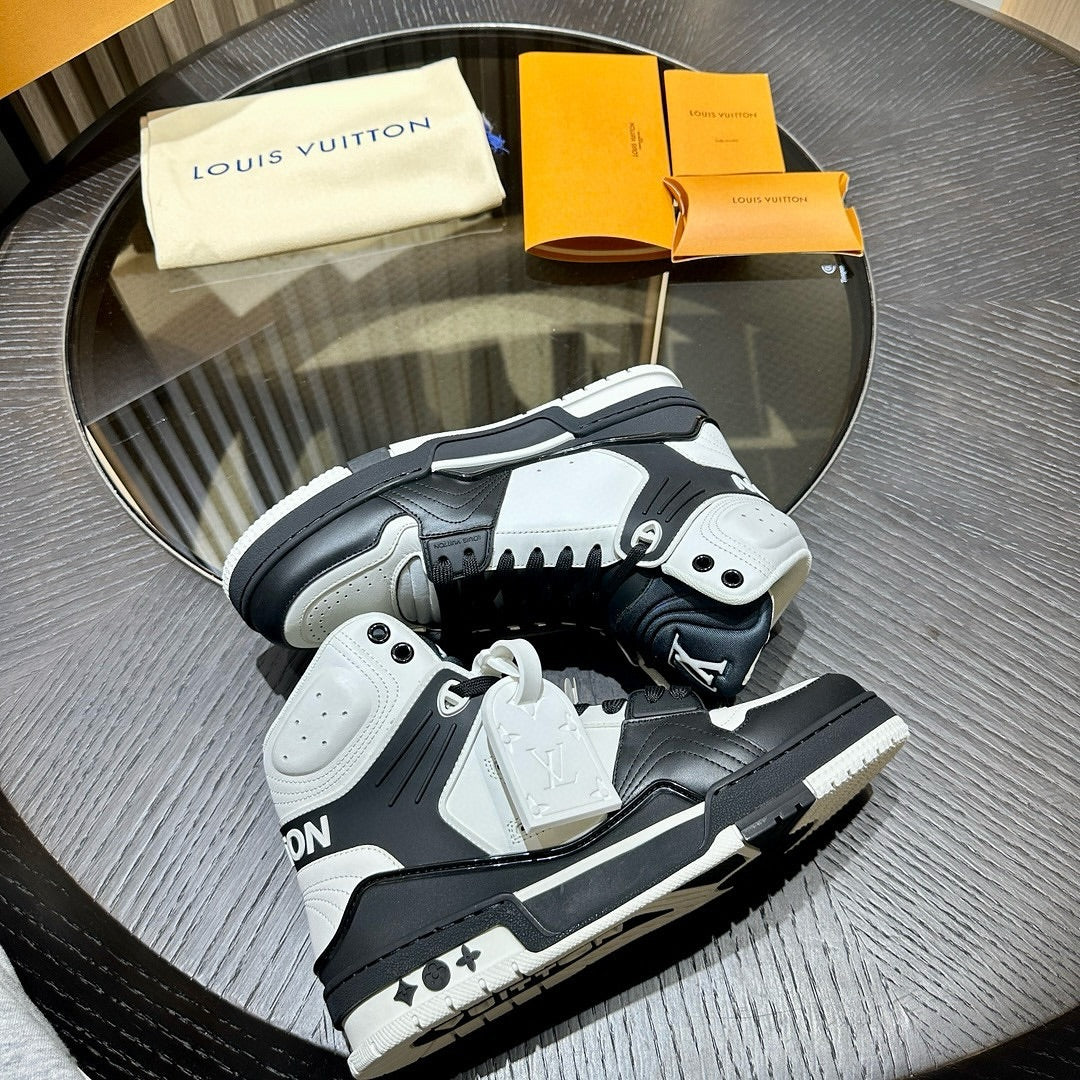 LOUIS VUITTON LV Ankle Trainers White Black