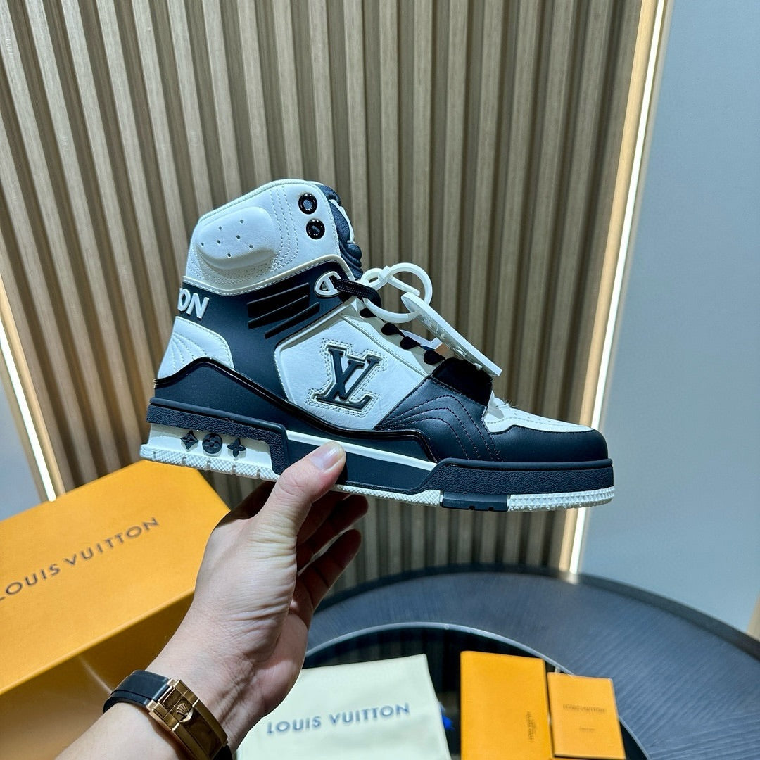 LOUIS VUITTON LV Ankle Trainers White Black