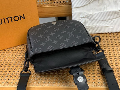 LV Montsouris Messenger PM