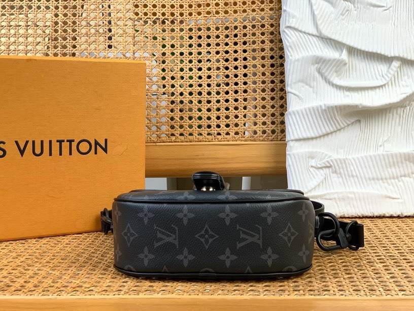 LV Montsouris Messenger PM