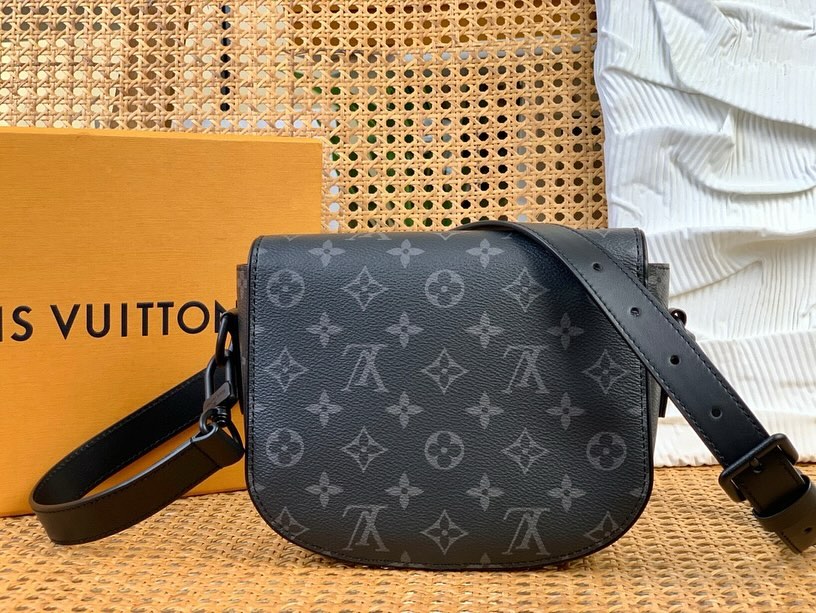 LV Montsouris Messenger PM